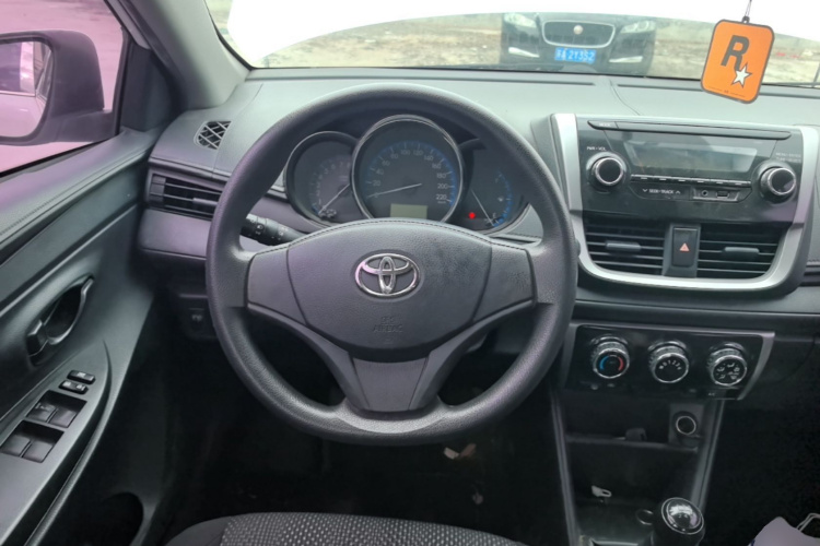 Toyota Vios 2018 car image #11