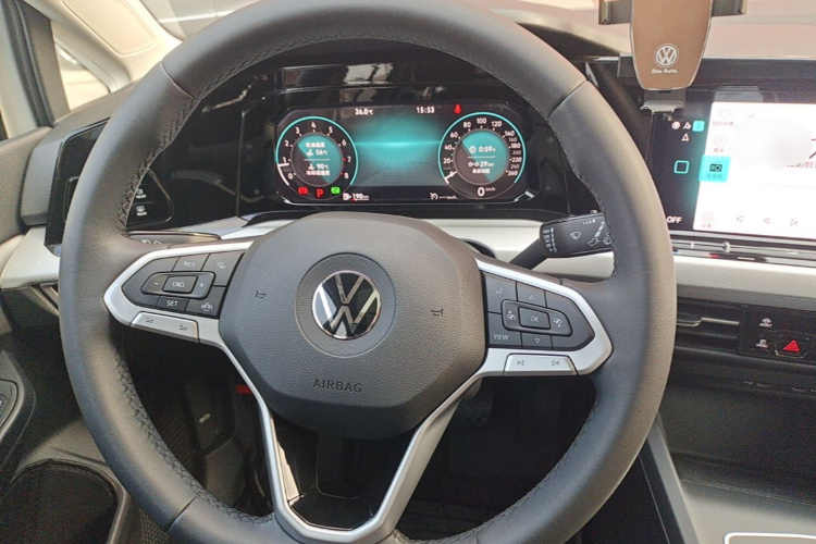 Volkswagen Golf 2024 صورة سيارة #11
