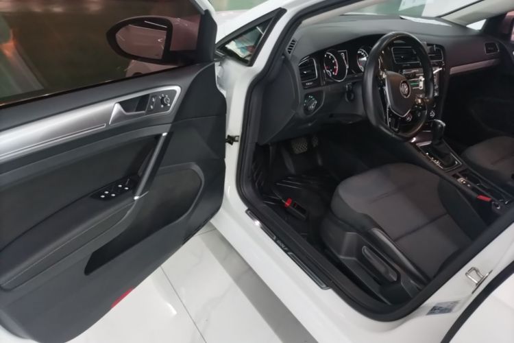 Volkswagen Golf 2018 #16 Volkswagen Golf 2018 car image #16