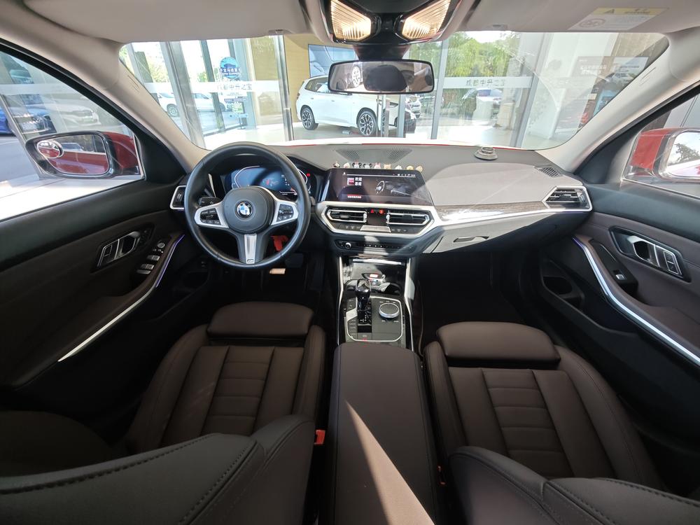 BMW 3 Series 2019 #10 BMW 3 Series 2019 car image #10