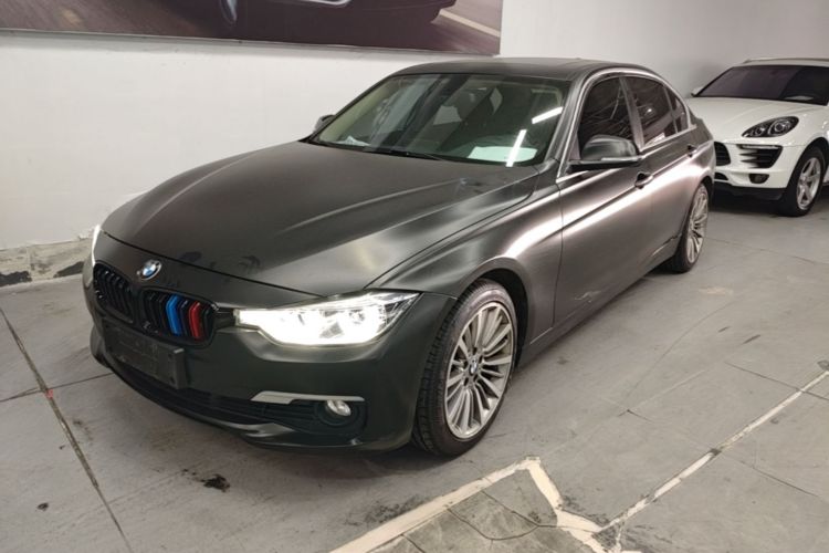 BMW 3 Series 2019 car image #2