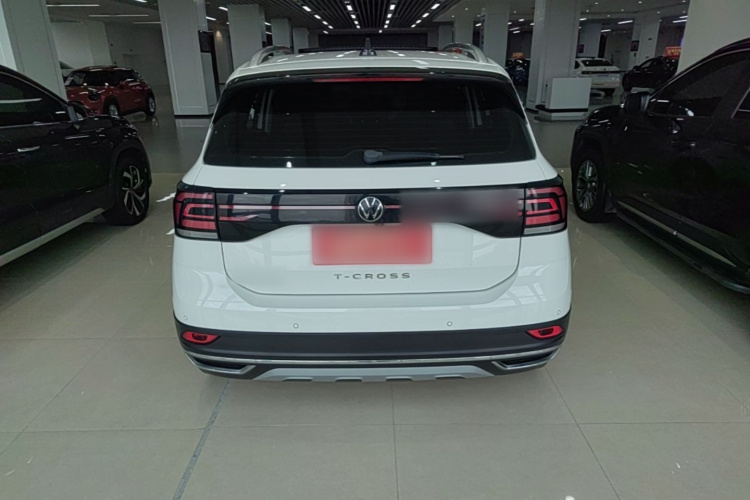Volkswagen T-Cross 2021 изображение автомобиля #4