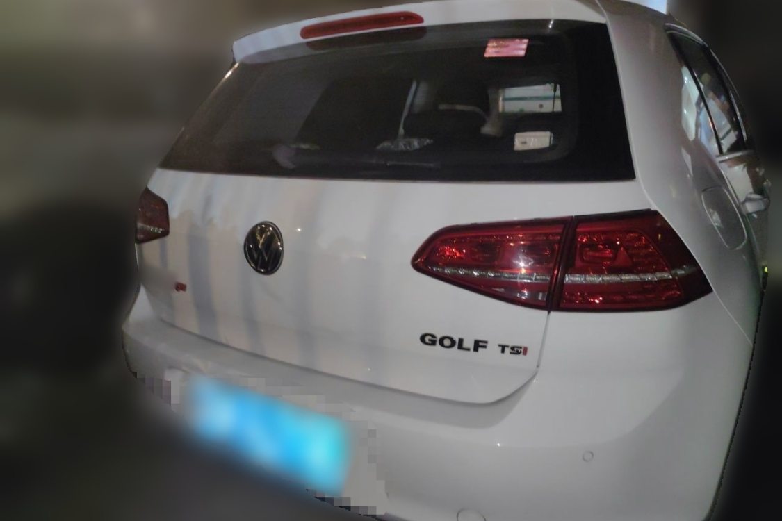Volkswagen Golf 2015 car image #6