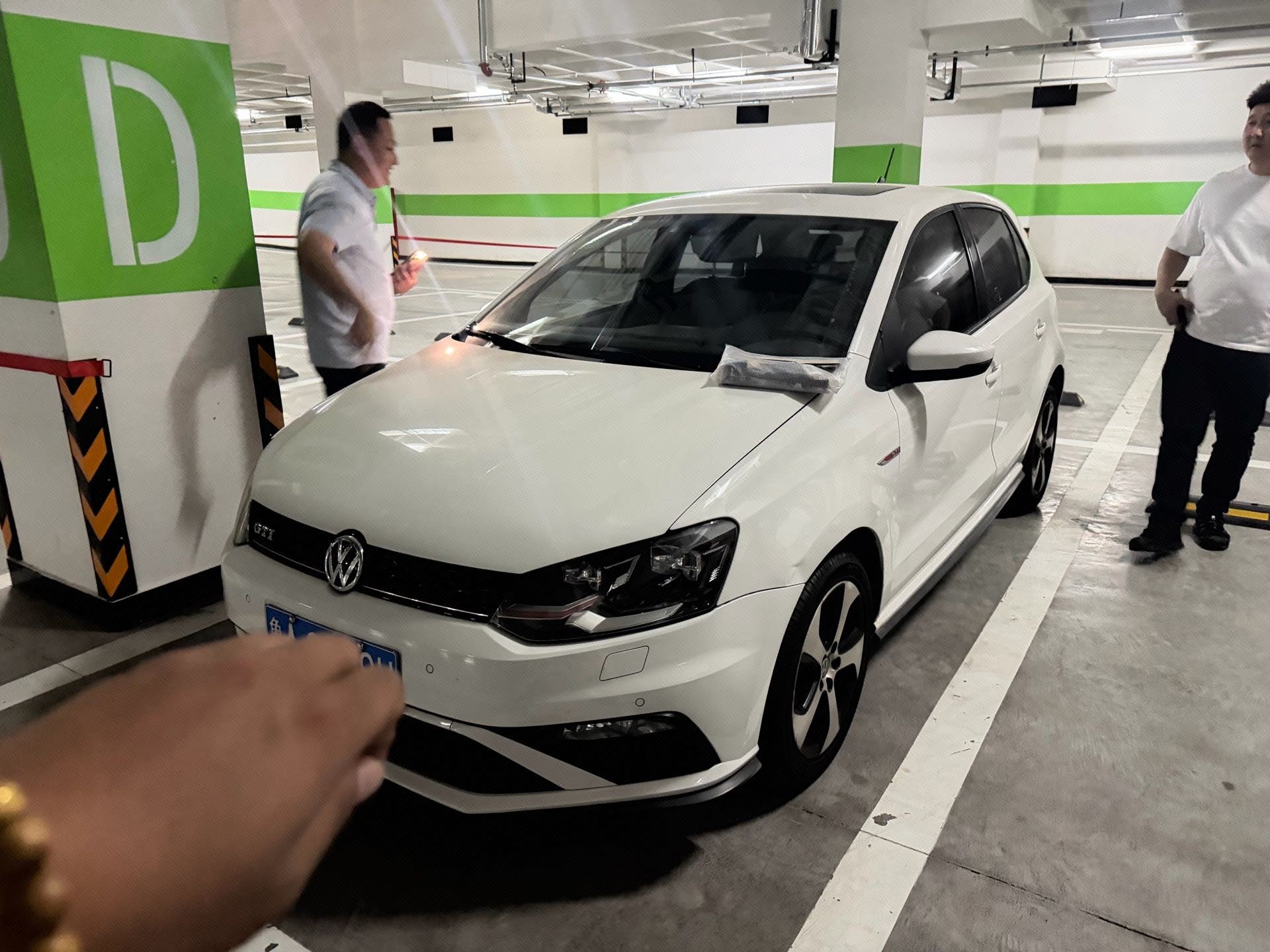2015 2015 car image