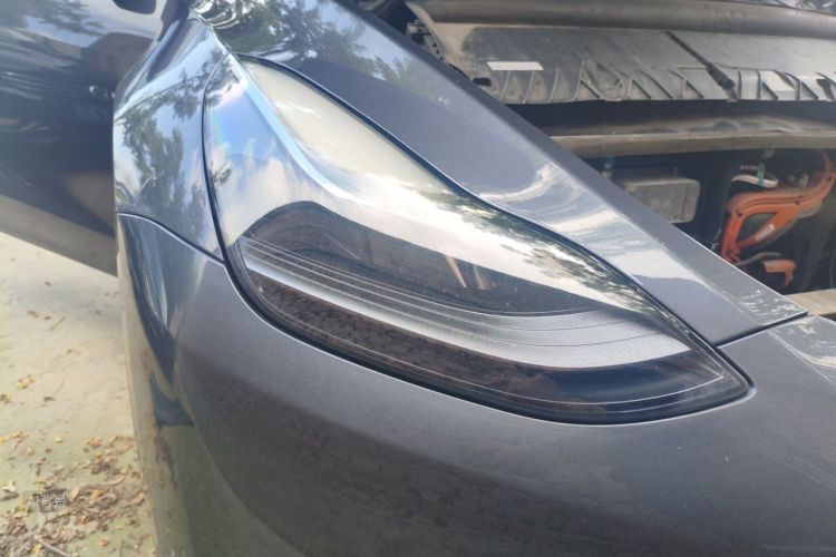 Tesla Model Y 2024 #8 Tesla Model Y 2024 immagine di auto #8