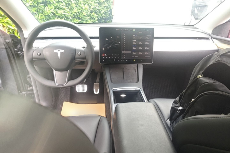 Tesla Model Y 2022 #10 Tesla Model Y 2022 car image #10