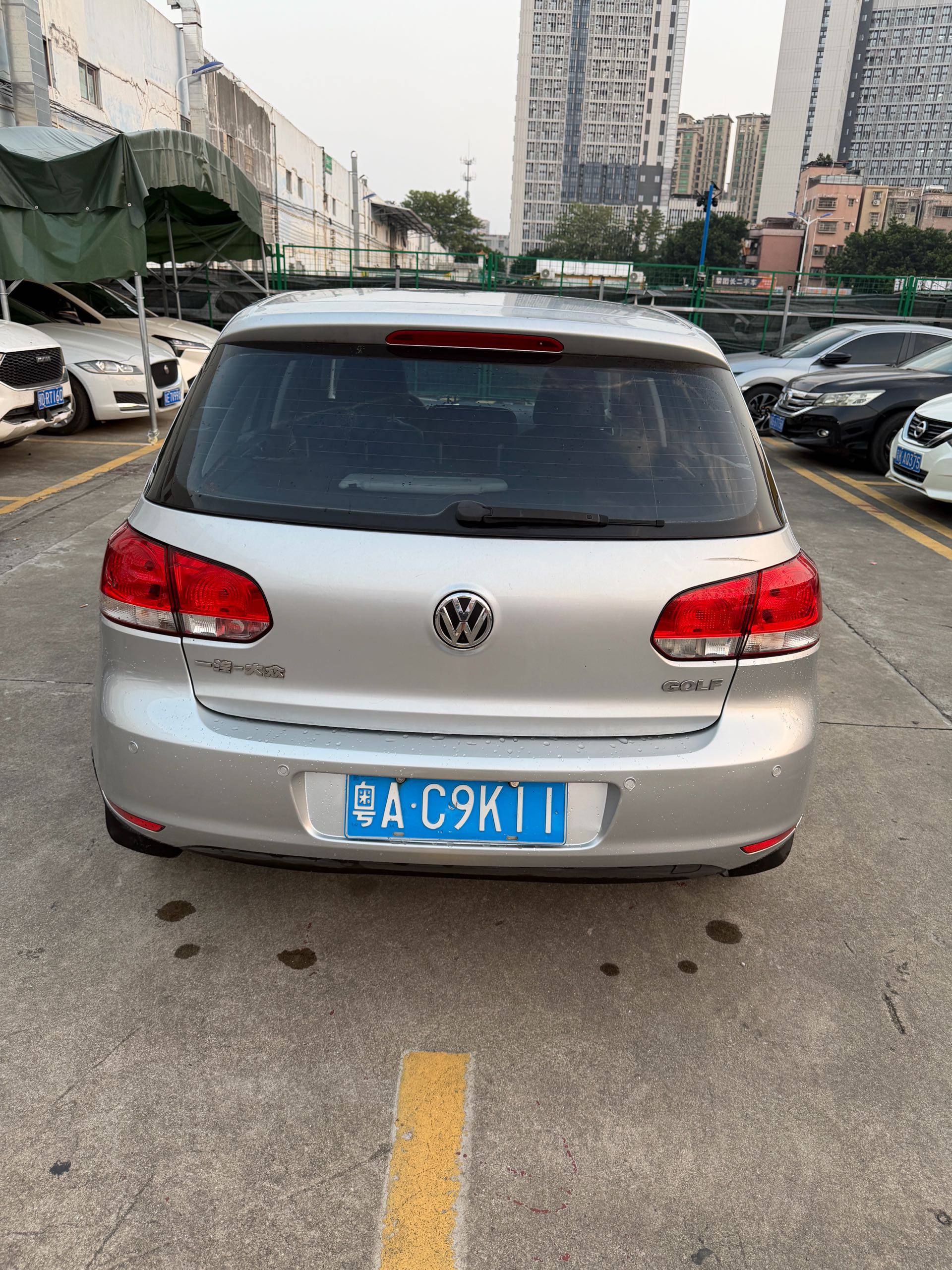 Volkswagen Golf 2011 #2 Volkswagen Golf 2011 صورة سيارة #2
