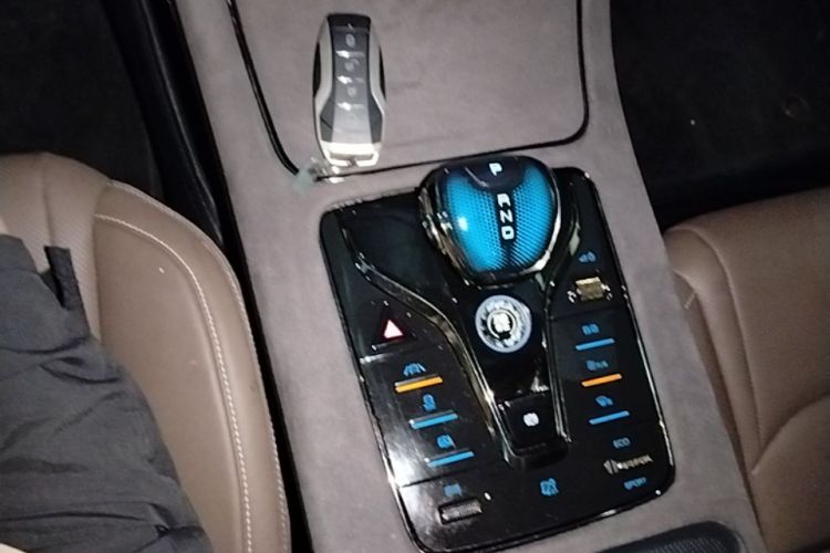 BYD Han 2021 car image #18