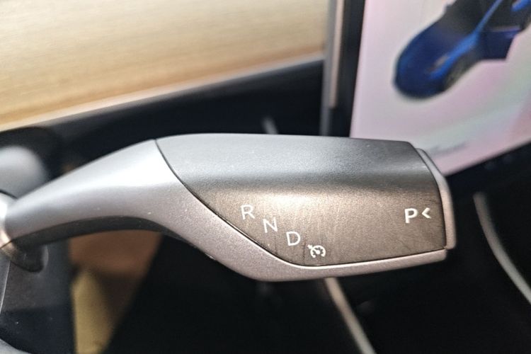 Tesla Model 3 2020 #14 Tesla Model 3 2020 car image #14