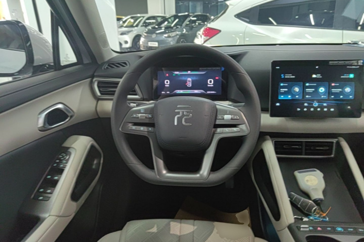 BYD YuanUP 2025 #15 BYD YuanUP 2025 immagine di auto #15