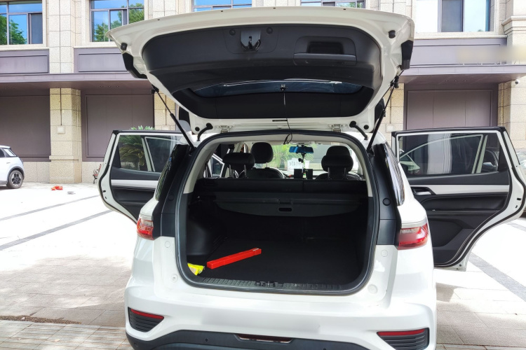 GEELY Vision X6 2020 car image #17