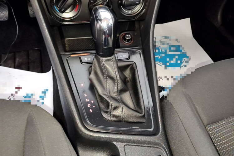 Volkswagen Lavida 2018 car image #14