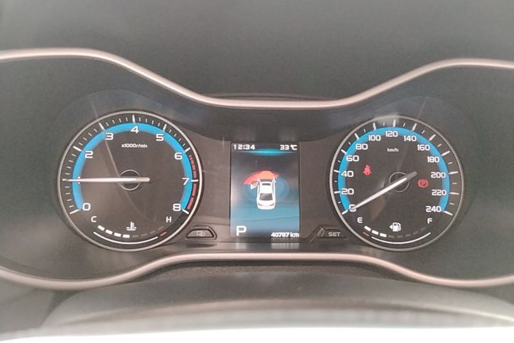 GEELY Emgrand 2019 #12 GEELY Emgrand 2019 car image #12