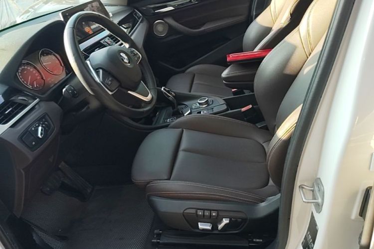 BMW X1 2021 car image #20