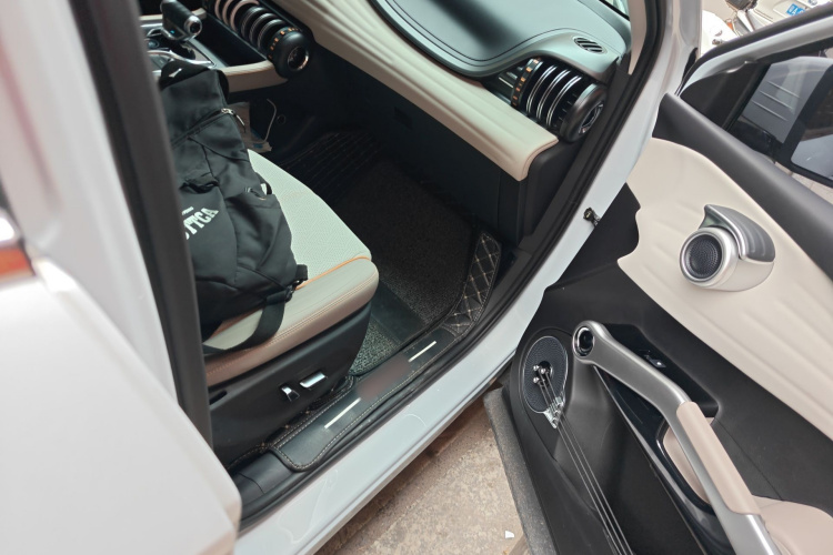 BYD Yuan Plus 2023 صورة سيارة #27