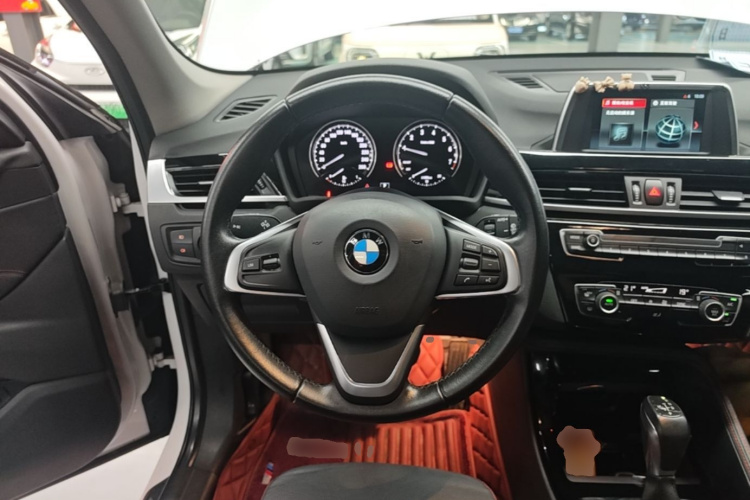 BMW X1 2018 car image #18
