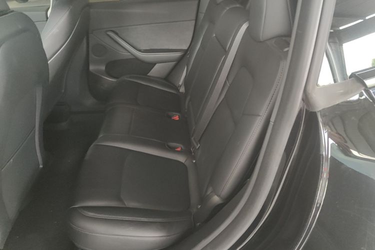 Tesla Model Y 2023 #17 Tesla Model Y 2023 car image #17