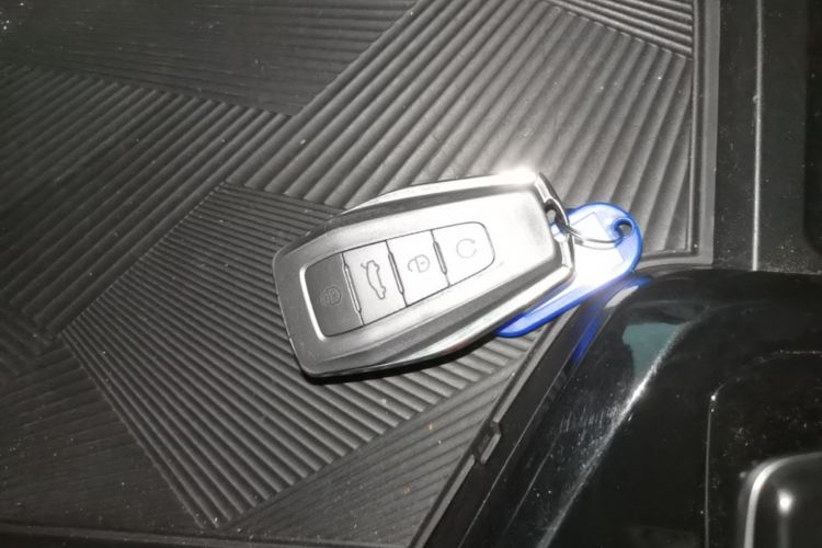 GEELY Coolray 2026 #9 GEELY Coolray 2026 car image #9