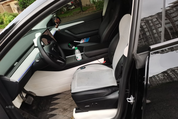 Tesla Model Y 2023 #17 Tesla Model Y 2023 car image #17