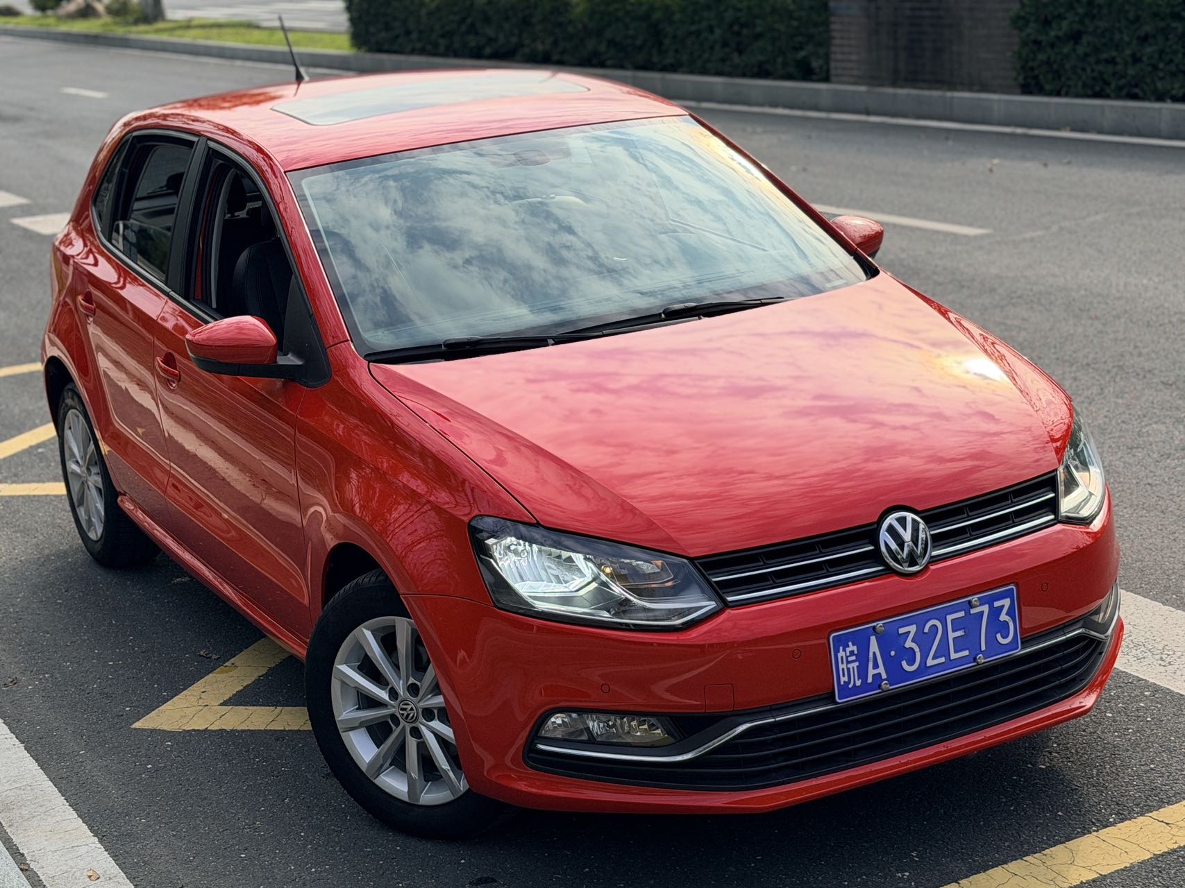Volkswagen Polo 2015 изображение автомобиля #8