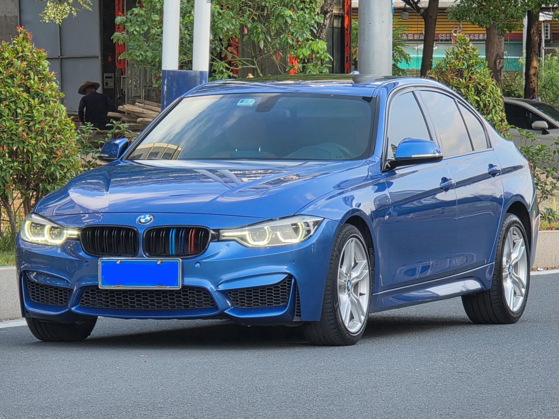 BMW 3 Series 2018 car image 