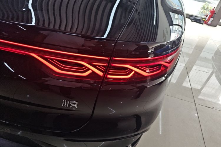 BYD Han 2023 car image #8