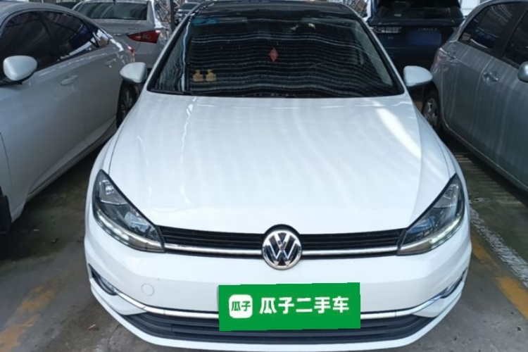 Volkswagen Golf 2020 immagine di auto #3