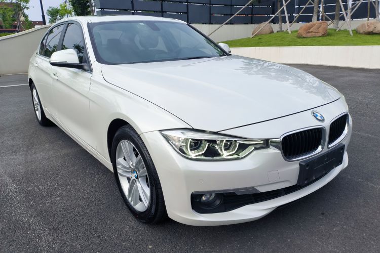 BMW 3 Series 2017 #4 BMW 3 Series 2017 car image #4