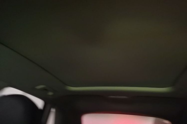 Audi Q3 2021 car image #18