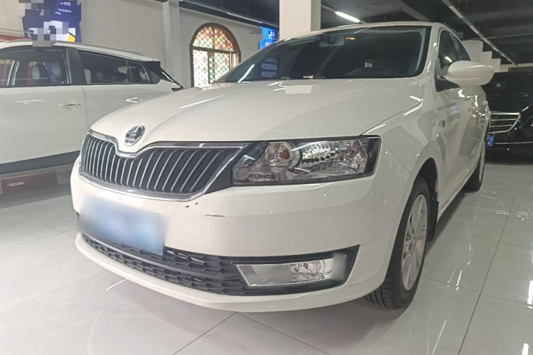 Skoda Rapid 2015 #2 Skoda Rapid 2015 car image #2