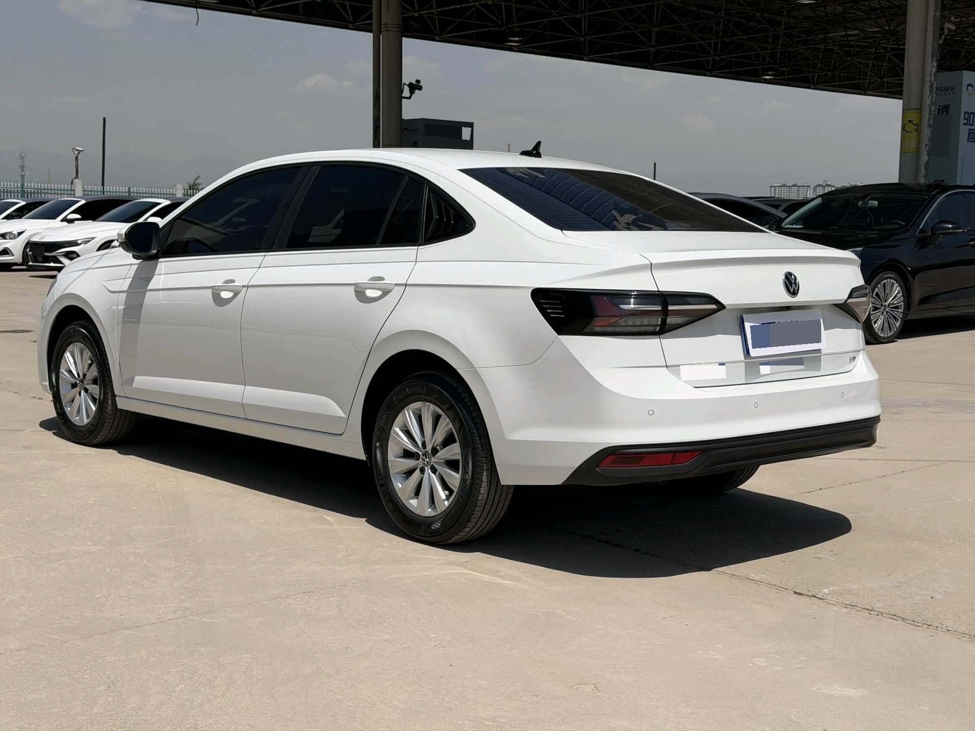Volkswagen Lavida 2024 imagen de coche #9