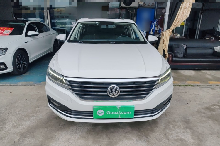 Volkswagen Lavida 2019 car image #3