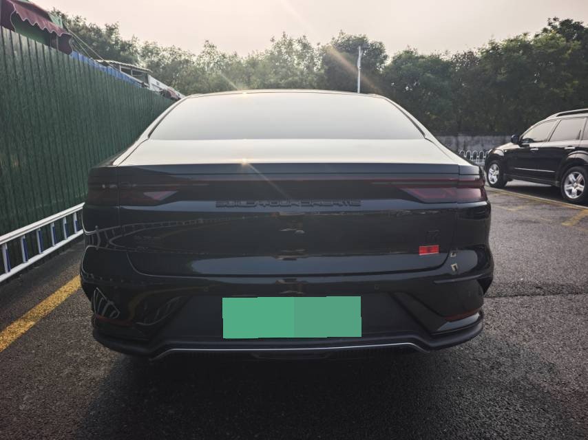 BYD Han 2024 car image #9