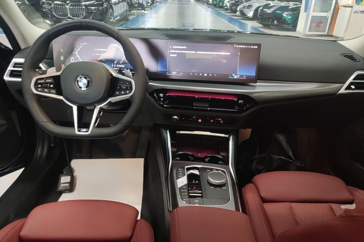 BMW 3 Series 2025 #10 BMW 3 Series 2025 car image #10