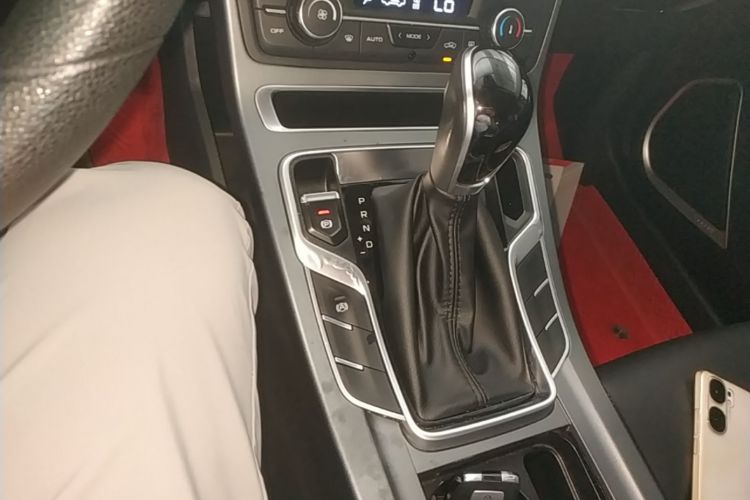 GEELY Emgrand 2021 car image #14