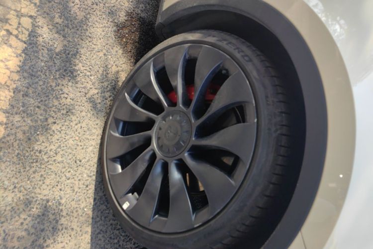 Tesla Model Y 2022 #6 Tesla Model Y 2022 car image #6