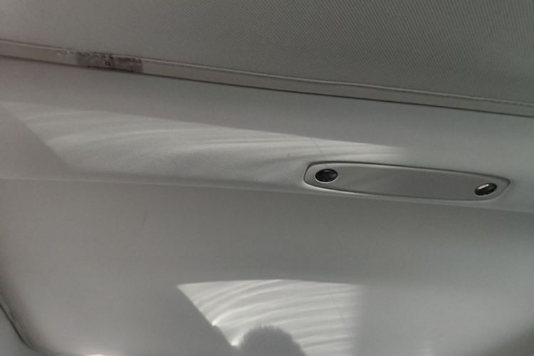 Tesla Model 3 2023 car image #18