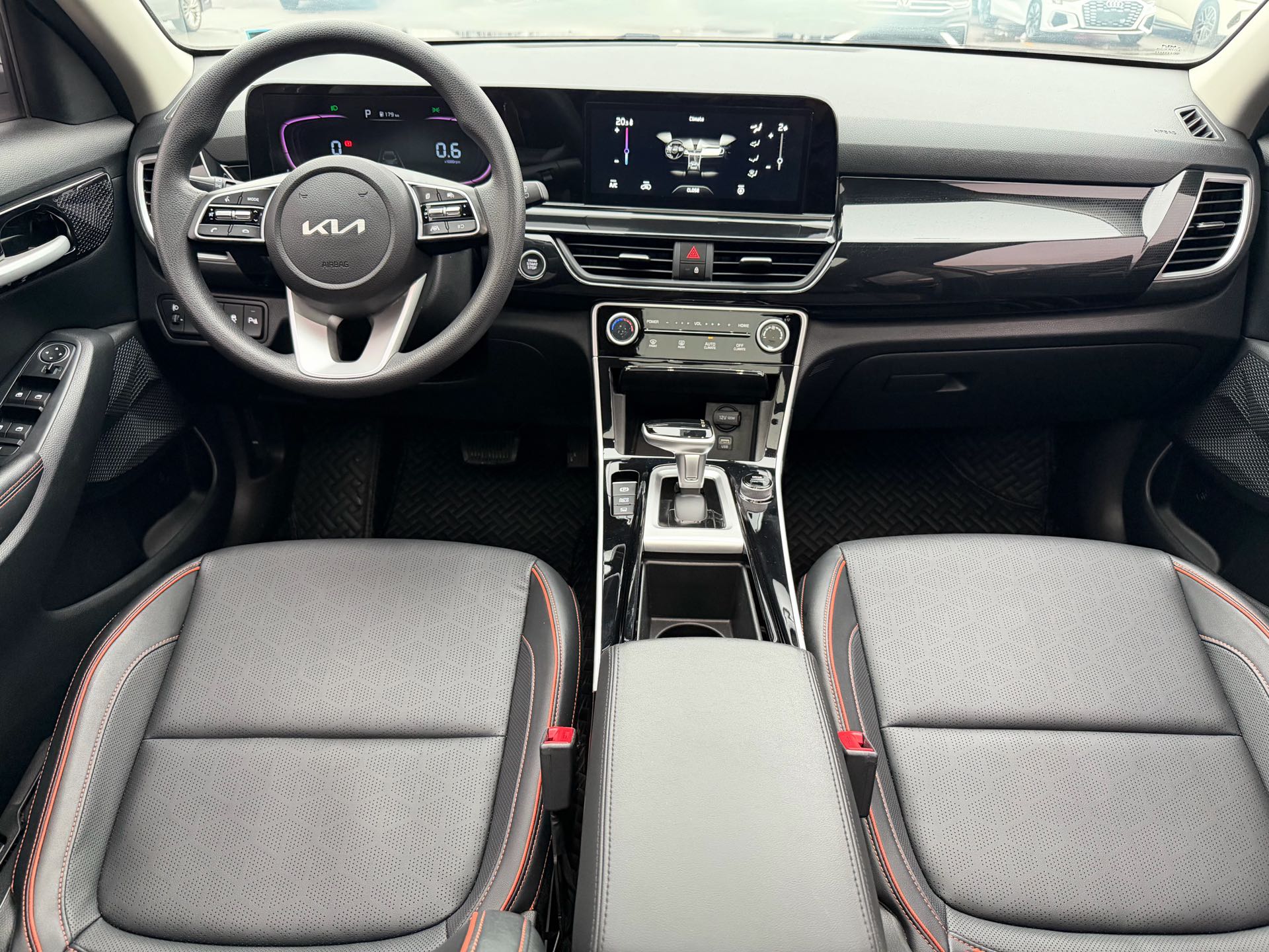 Kia Seltos 2023 #13 Kia Seltos 2023 car image #13