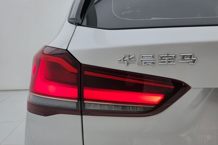 BMW X1 2022 car image #8