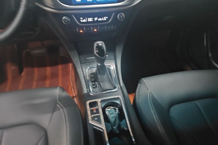 GEELY Emgrand 2018 immagine di auto #14