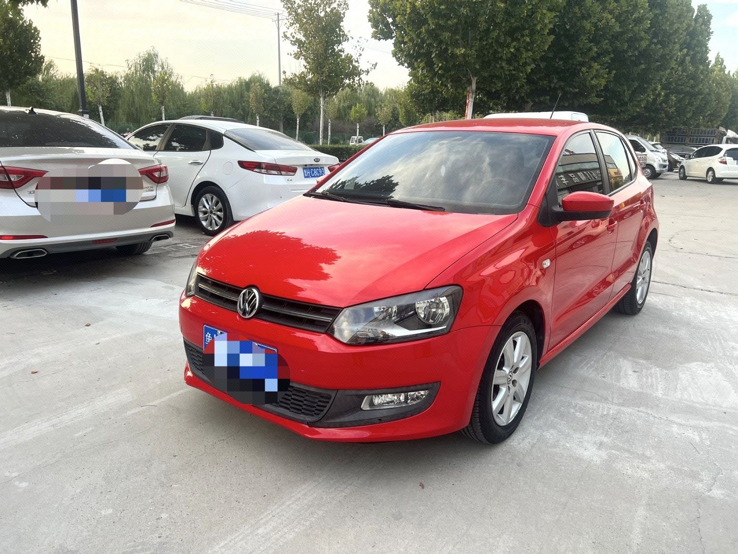Volkswagen Polo 2014 Volkswagen Polo 2014 car image