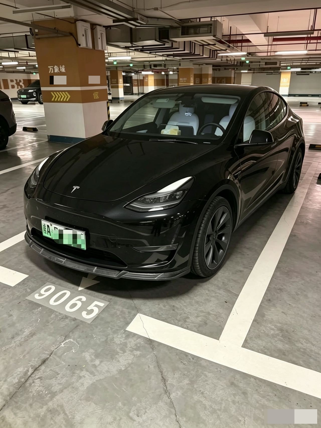 Tesla Model Y 2021 Tesla Model Y 2021 car image