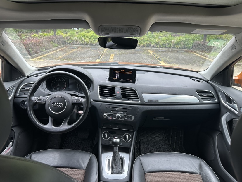 Audi Q3 2017 car image #7