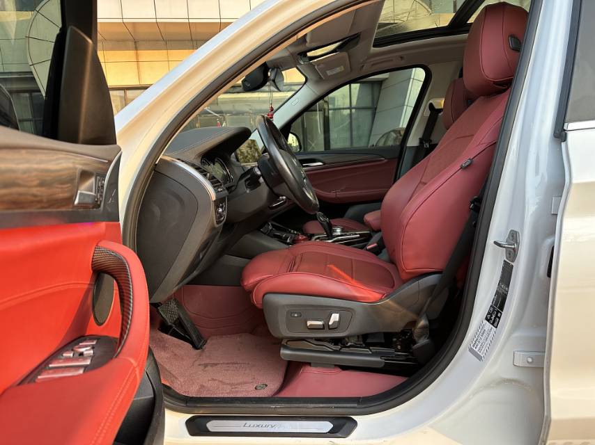 BMW X3 2019 car image #4