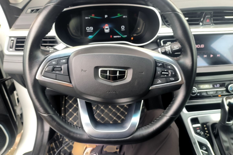 GEELY Emgrand 2019 #11 GEELY Emgrand 2019 car image #11