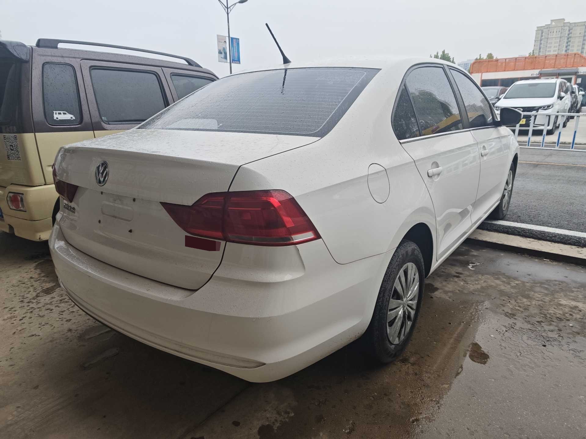 Volkswagen Santana 2021 imagem de carro #2