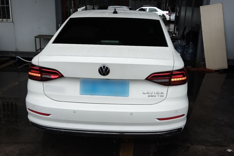 Volkswagen Lavida 2022 car image #6