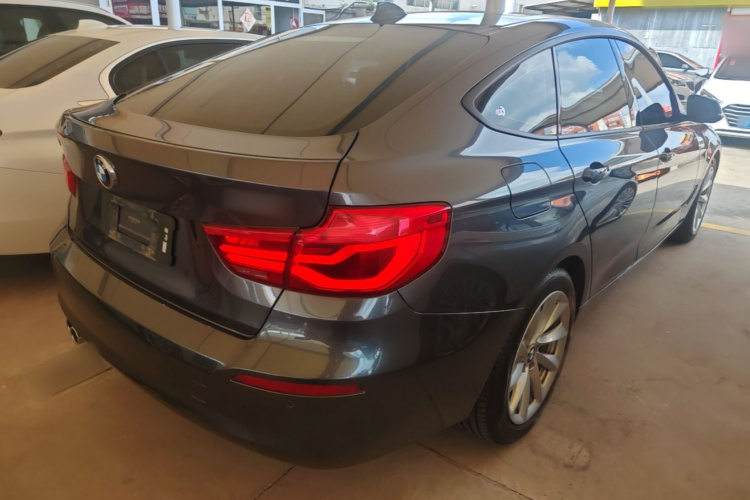 BMW 3 Series GT 2018 #7 BMW 3 Series GT 2018 car image #7