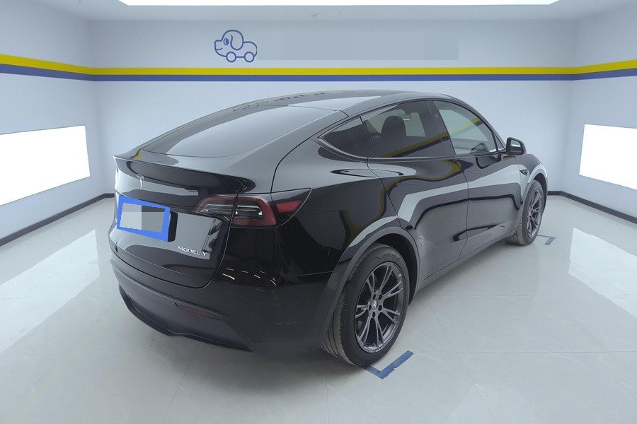Tesla Model Y 2024 #3 Tesla Model Y 2024 car image #3