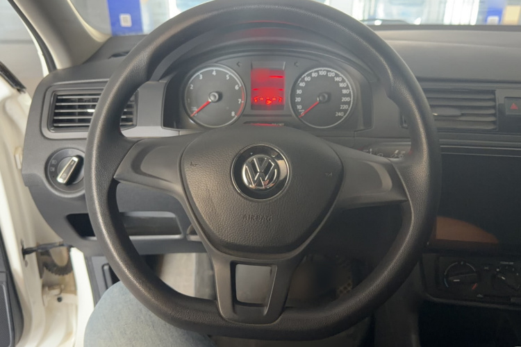 Volkswagen Santana 2023 immagine di auto #12